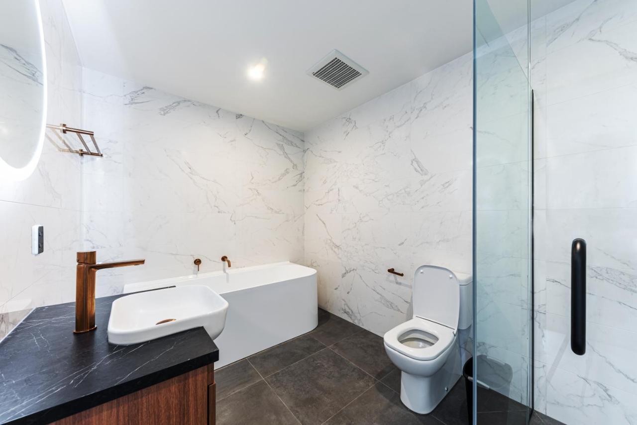 Galaxy Boutique Hotel Lake Tekapo Exterior foto Bathroom
