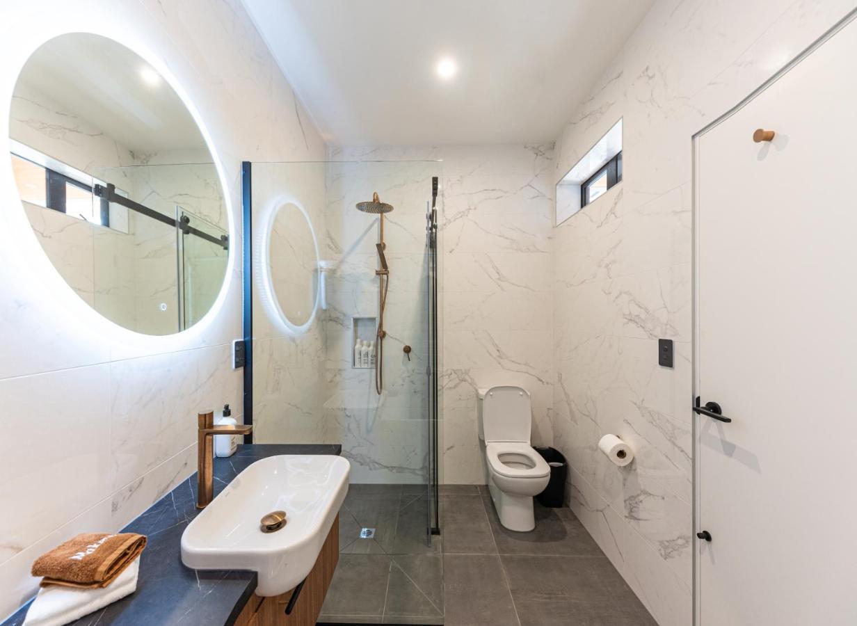 Galaxy Boutique Hotel Lake Tekapo Exterior foto Bathroom
